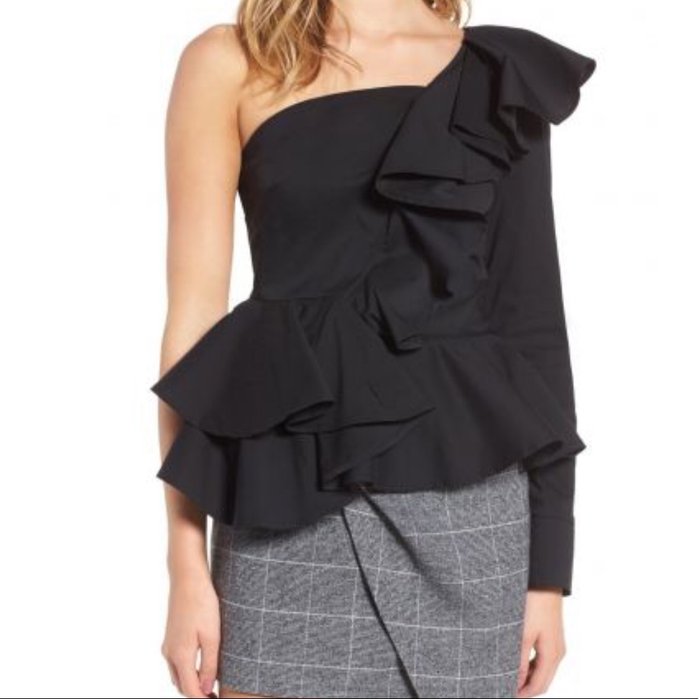 Leith Ruffled One Shoulder Top